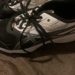 Women’s Shoes ASICS Size 7 Make a OFFER!!